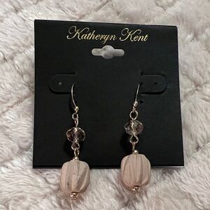 3/$18 Katheryn Kent Gold and Cream Beaded Earrings Lot 3012